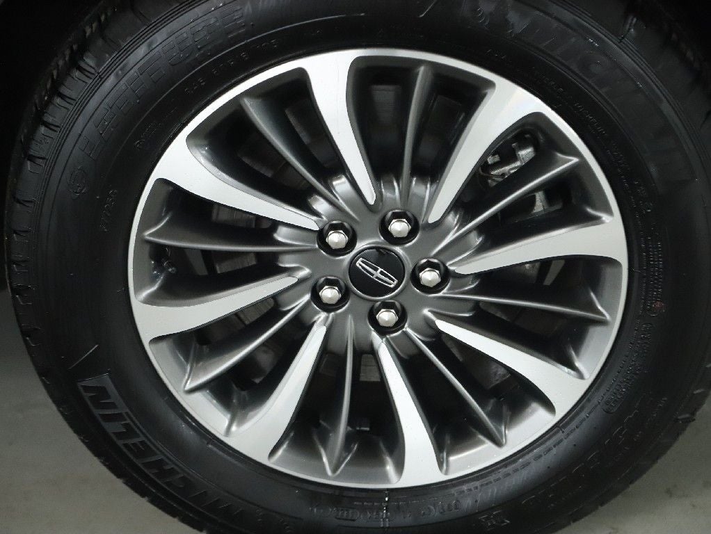 2023 Lincoln Nautilus Standard