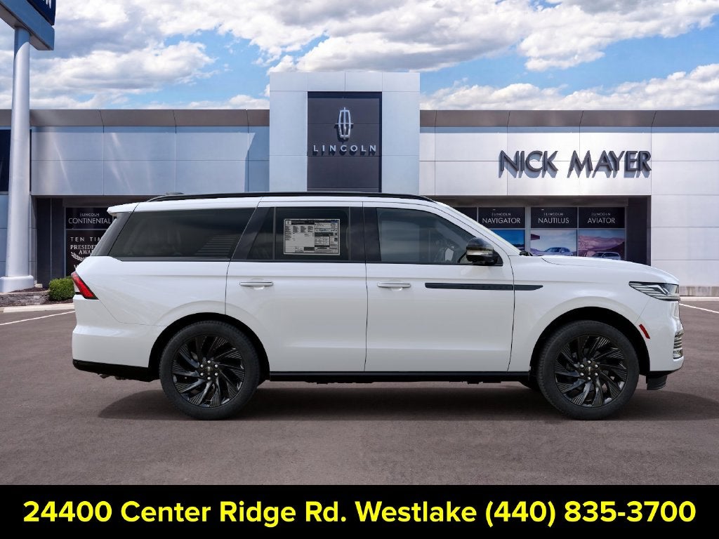 2027 Lincoln Navigator Reserve