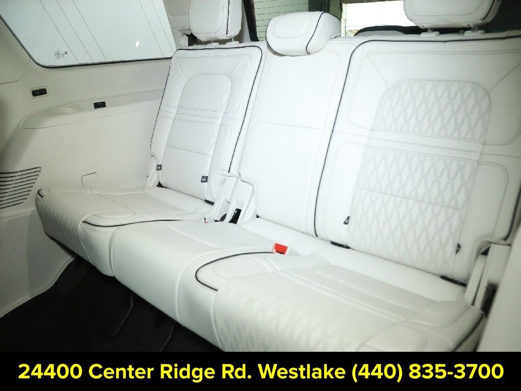 2024 Lincoln Navigator Black Label