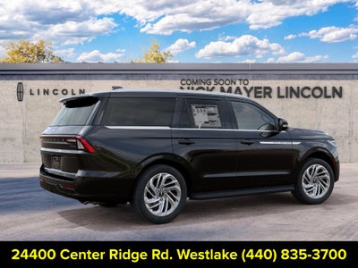 2027 Lincoln Navigator Premiere