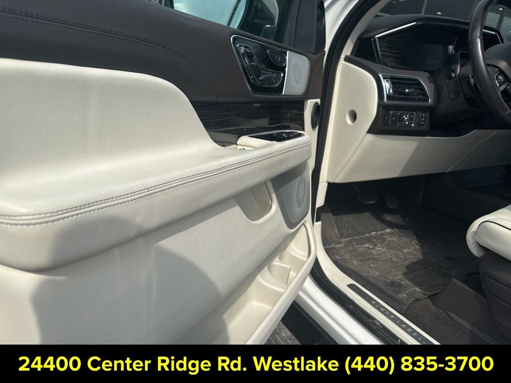2022 Lincoln Navigator L Black Label