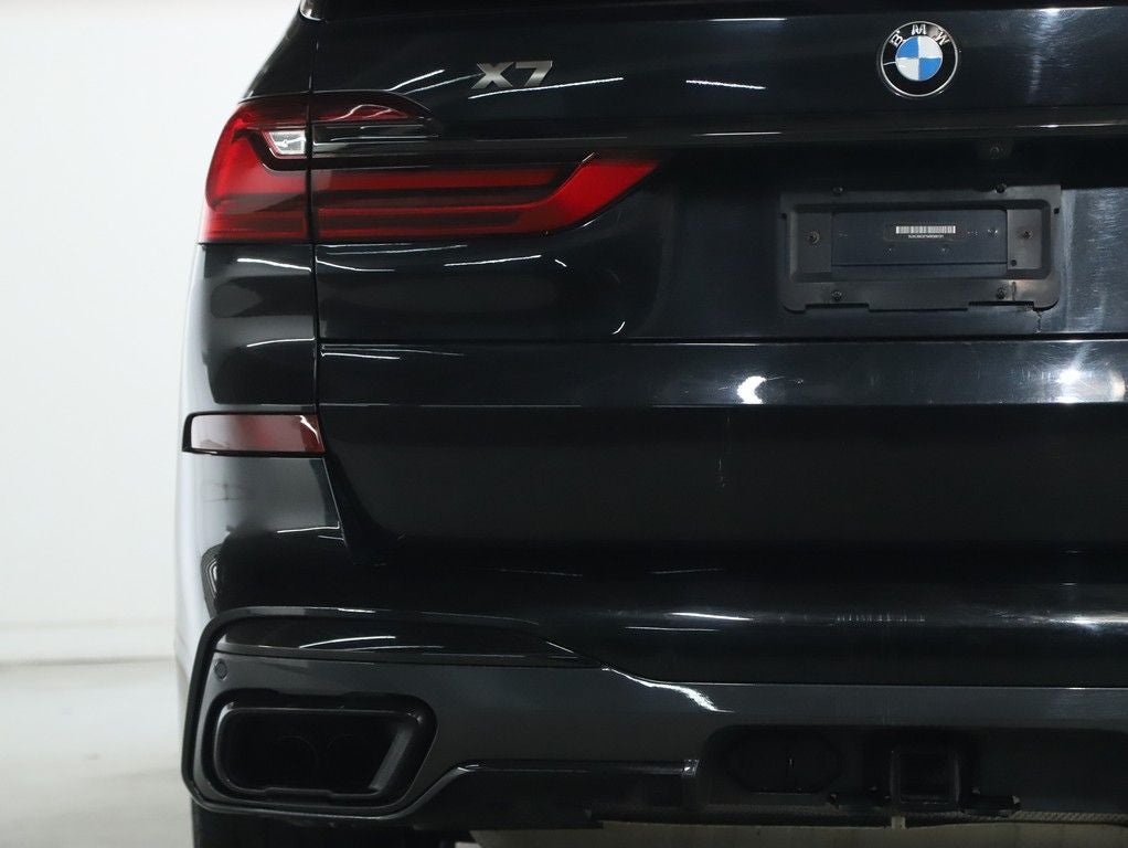 2021 BMW X7 M50i