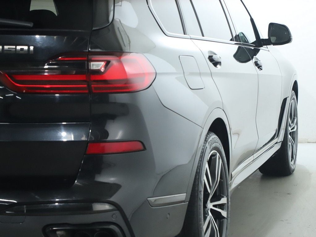 2021 BMW X7 M50i