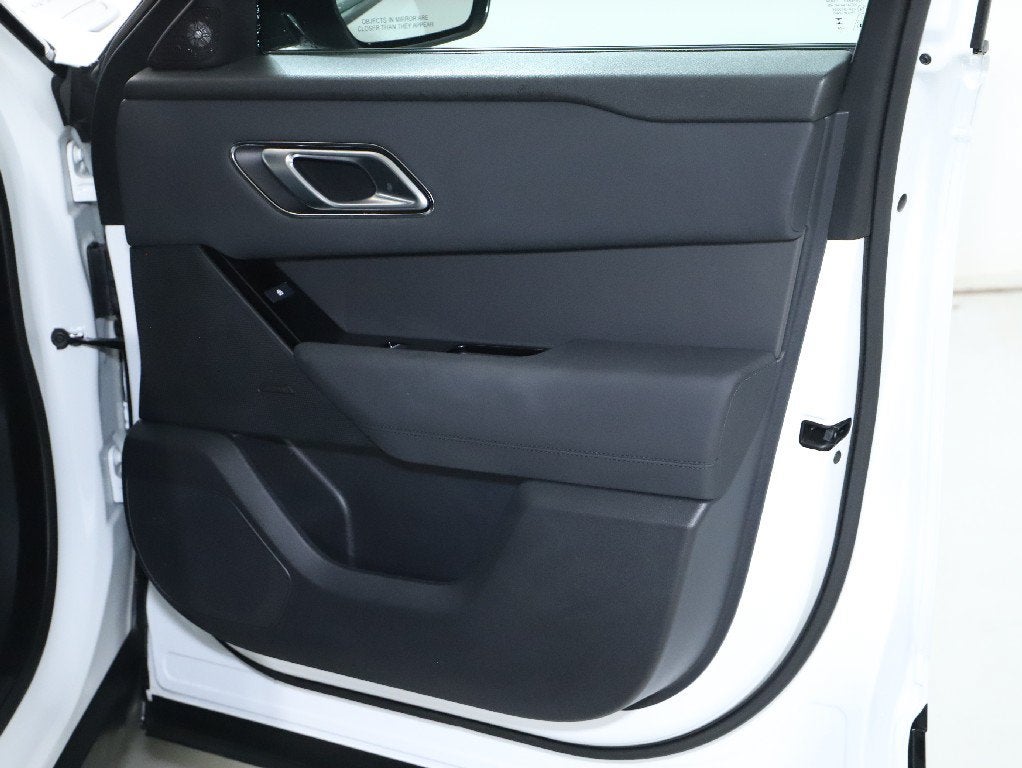 2025 Land Rover Range Rover Velar Dynamic SE