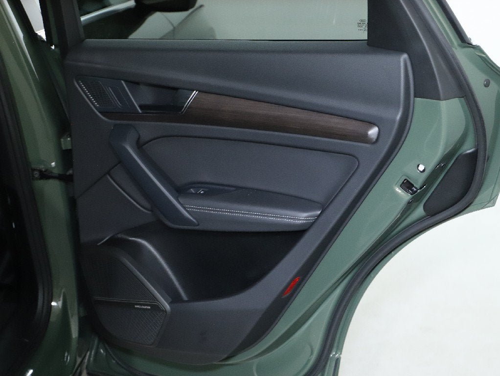 2024 Audi Q5 45 S line Premium quattro