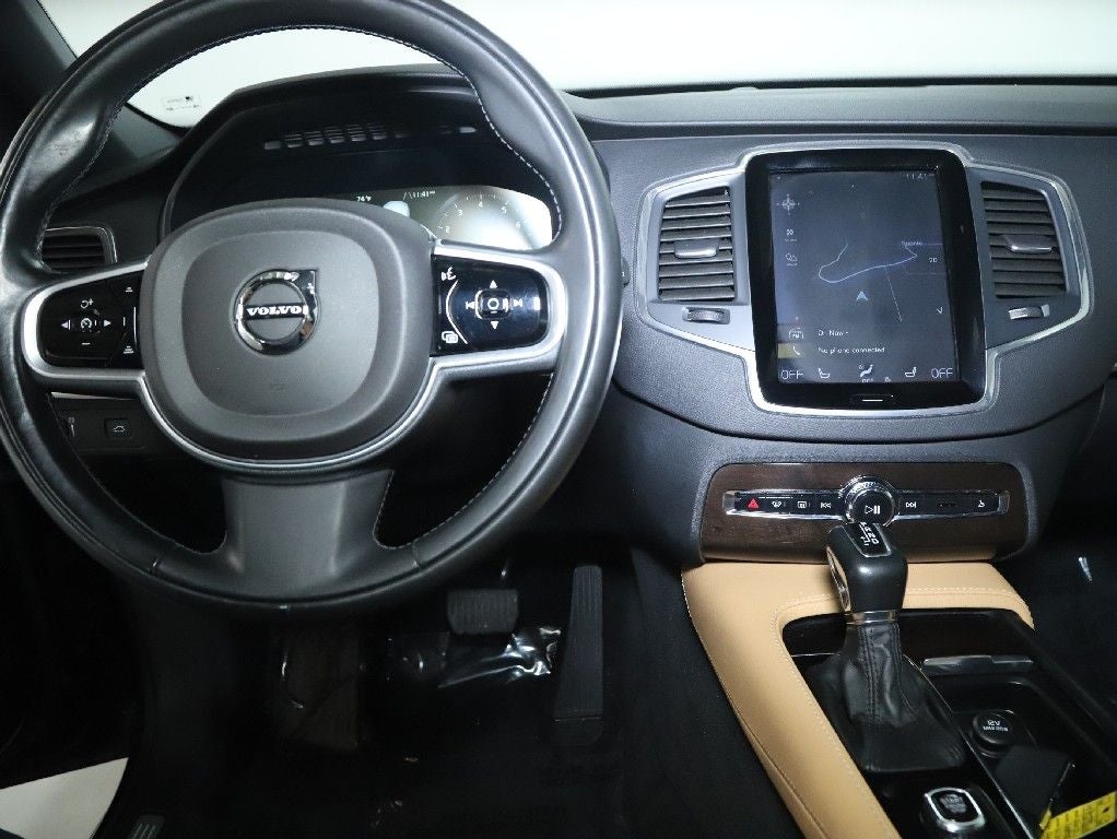 2019 Volvo XC90 T6 Momentum