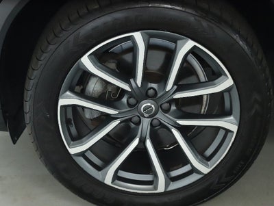 2019 Volvo XC90 T6 Momentum