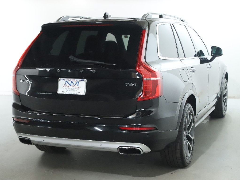 2019 Volvo XC90 T6 Momentum