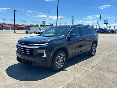 2024 Chevrolet Traverse LT