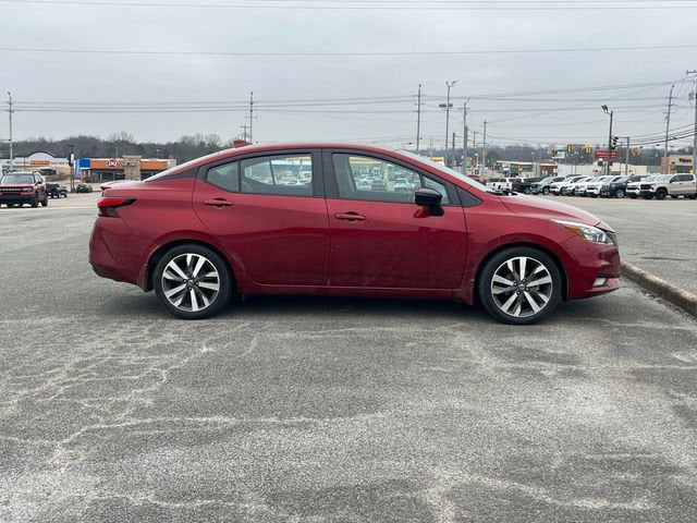 2020 Nissan Versa SR