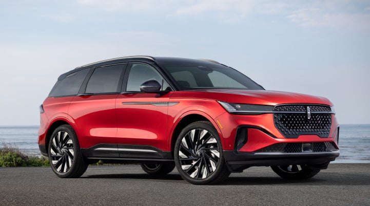 A 2024 Lincoln Nautilus® Reserve model is shown with the stylish available Jet Appearance Package. | Nick Mayer Lincoln Mayfield in Mayfield Heights OH