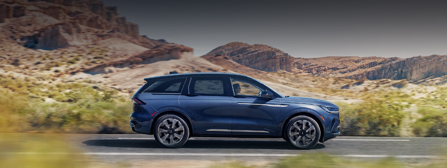 A 2024 Lincoln Nautilus® SUV is being driven in a desert setting. | Nick Mayer Lincoln Mayfield in Mayfield Heights OH