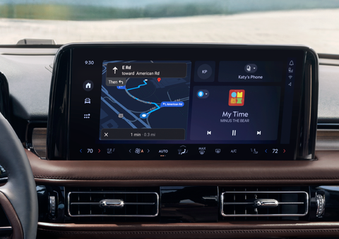 The 13.2-inch LCD touchscreen is showcased. | Nick Mayer Lincoln Mayfield in Mayfield Heights OH