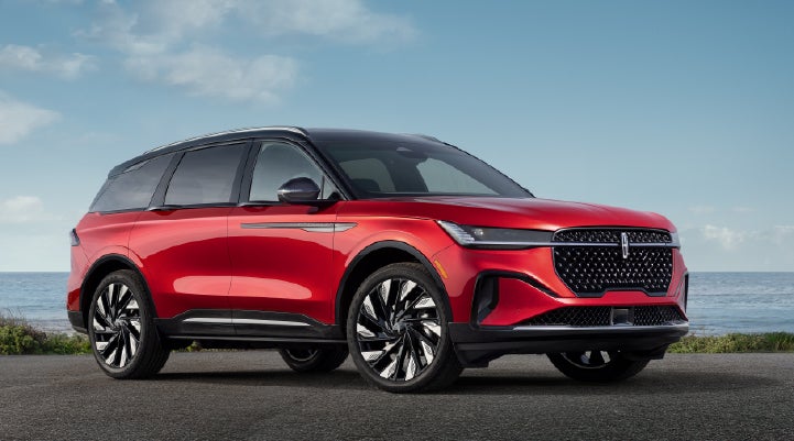 A 2026 Lincoln Nautilus® Reserve model is shown with the stylish available Jet Appearance Package. | Nick Mayer Lincoln Mayfield in Mayfield Heights OH