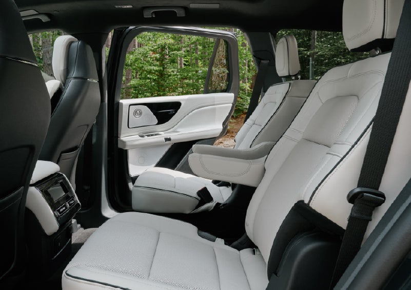 A side view of the second row with captain’s chairs in a 2027 Lincoln Aviator® Black Label™ SUV. | Nick Mayer Lincoln Mayfield in Mayfield Heights OH