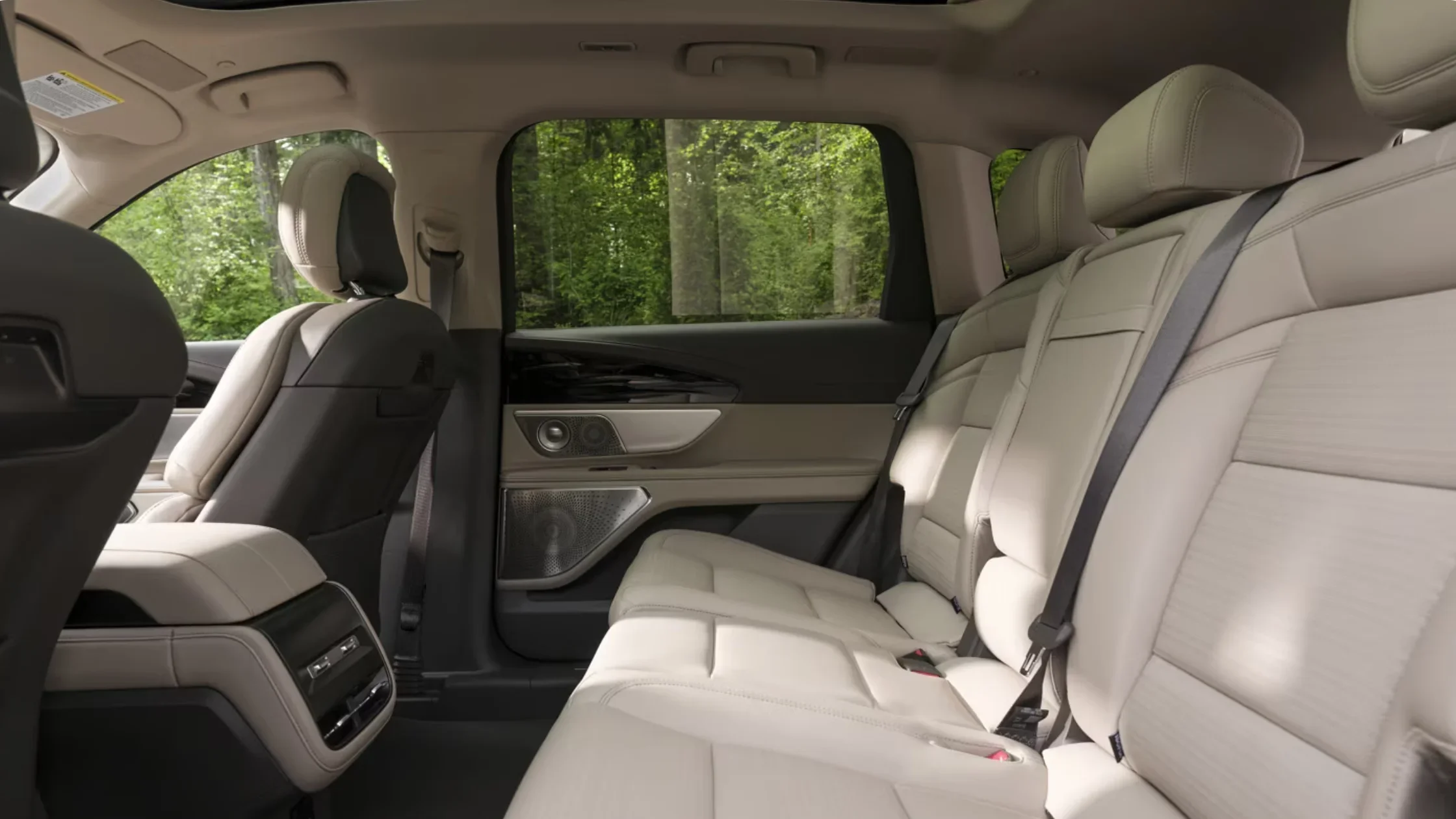 2026 Lincoln Nautilus® rear seating area with premium leather and passenger legroom.