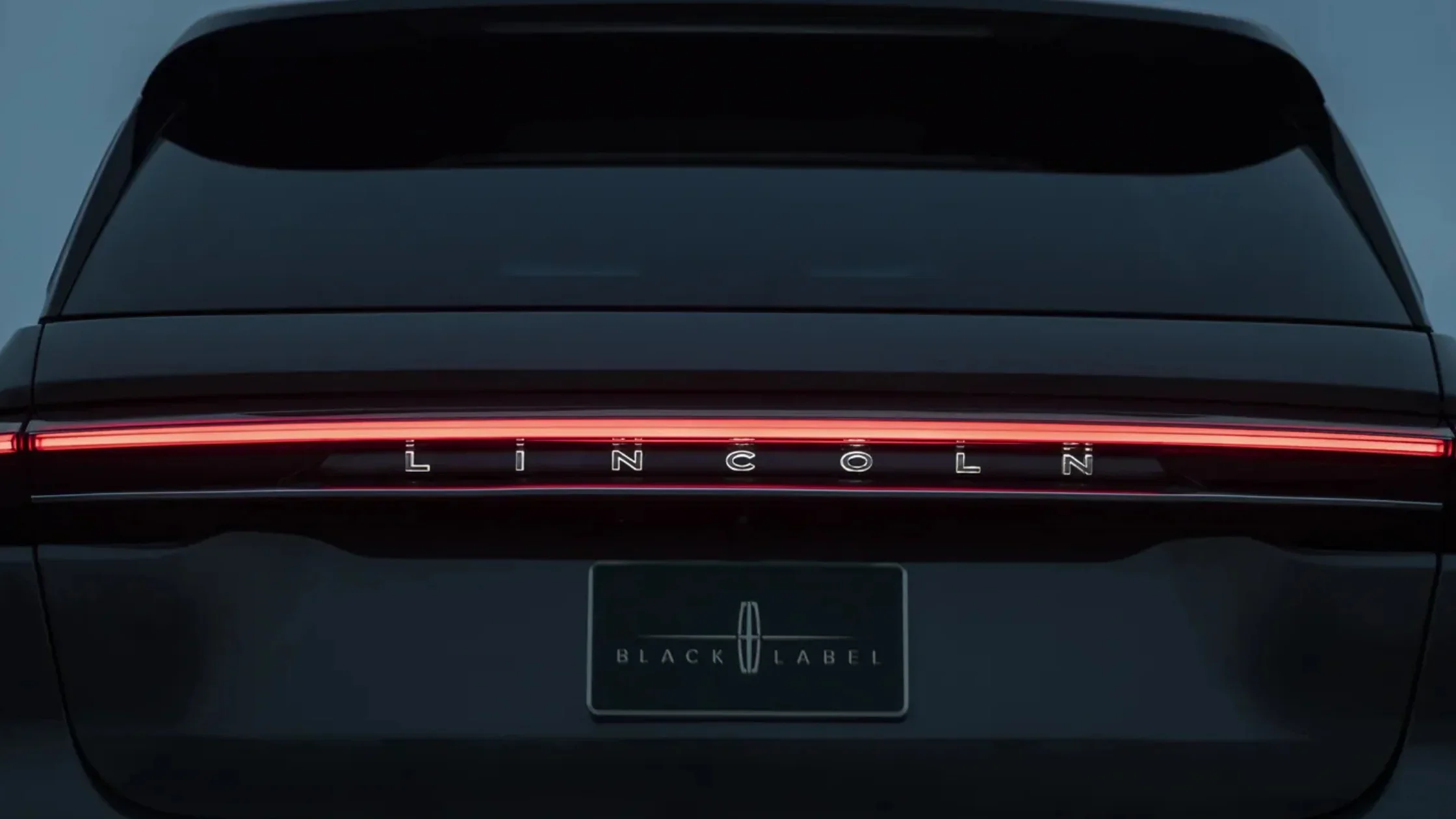 Close-up of 2025 Lincoln Nautilus® tailgate with LED light bar and Black Label badging