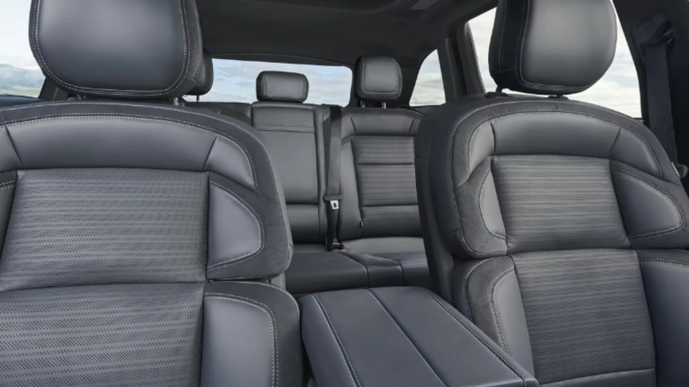 2026 Nautilus® interior with brown leather seats, panoramic digital dashboard, and advanced infotainment system.